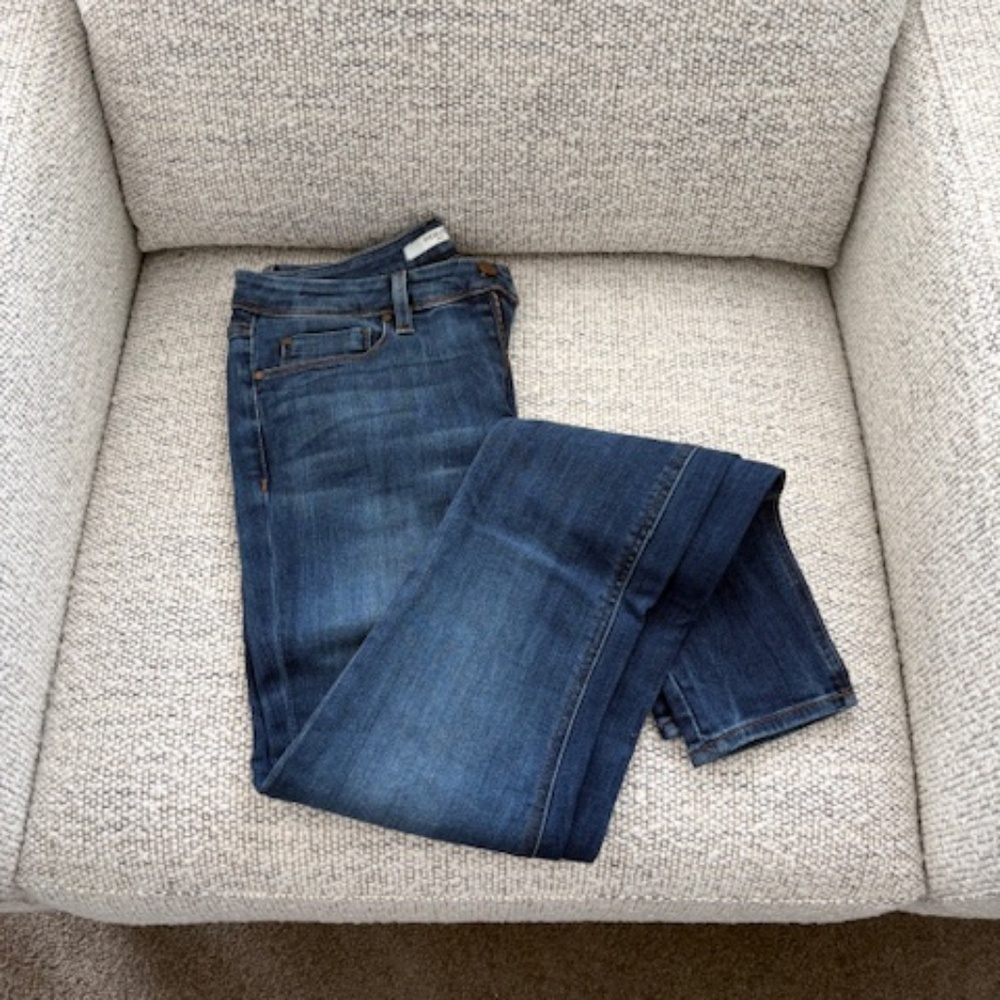 Like New! Fidelity Jeans - Belvedere Slim in Blue Denim